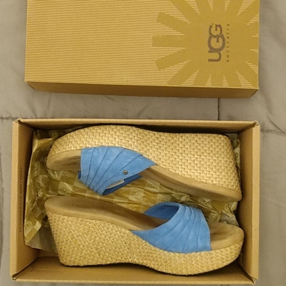 Ugg wedge shoes